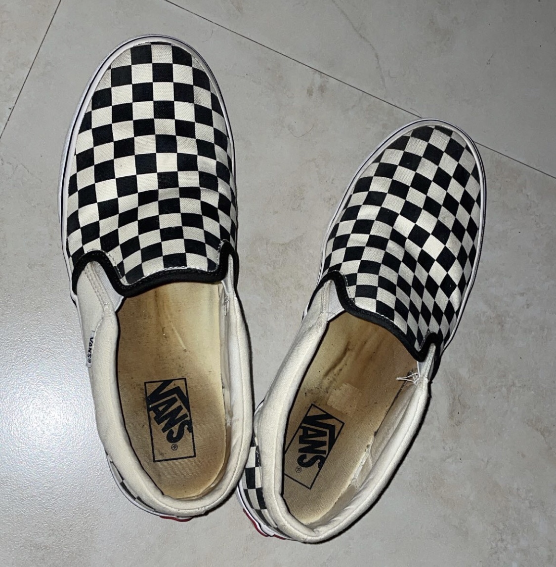 Teenwithsneaks’ dirty Vans slip on insoles after being worn sockless