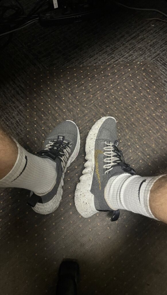 nycsockjock in white Nike crew socks and Nike sneakers Male Feet Blog